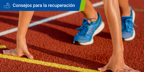 Deportista profesional preparado para retomar el entrenamiento. Se lee el texto “Consejos para la recuperación” en un recuadro.