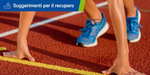 Atleta professionista pronto a riprendere l'allenamento. Il testo "Consigli per il recupero" si legge in un riquadro.