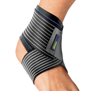 Actimove Sports Edition fotledsstöd med elastiskt band runt fotleden
