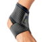 Cavigliera con fascia regolabile Actimove Sports Edition sulla caviglia

