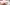 Etiqueta de limpieza con icono de herida en una mano sobre imagen de una madre desinfectando con una gasa y antiséptico la herida en la rodilla de una niña
