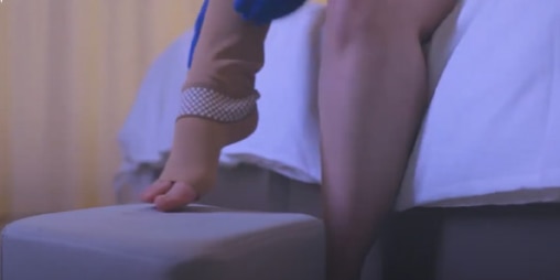 Play video: JOBST® Elvarex ® and Elvarex® Soft Knee High (AD)