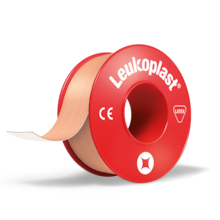 Product shot of Leukoplast red spool