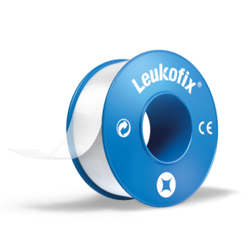 Záběr výrobků páska Leukofix