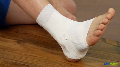 Lightplast_Pro_by_Actimove_Taping_a_Sprained_Ankle_with_EAB_Tape_Application_Video_Thumbnail.jpg                                                                                                                                                                                                                                                                                                                                                                                                                    