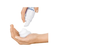 Image showing how to apply Cutimed® Acute 5% Urea Image showing how to apply Cutimed® Acute 5% Urea